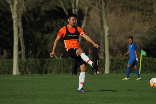 俱乐部杯-刘传兴22+12山西大胜福建 高登16分